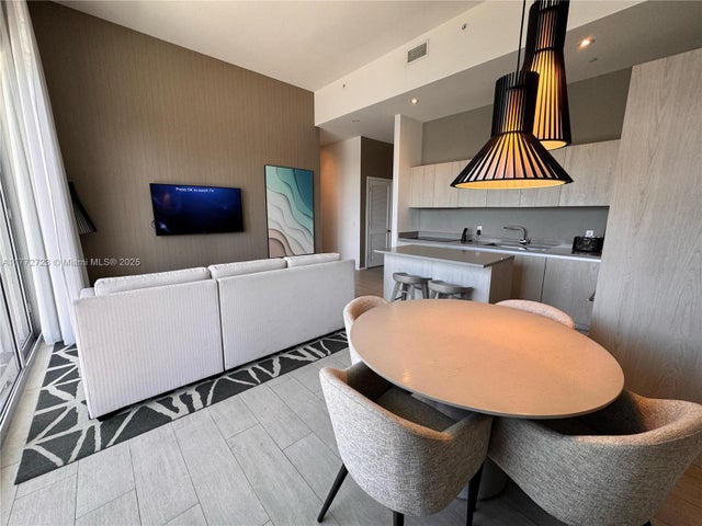 4 of 10 - 4010 S Ocean Dr R204, Hollywood, FL