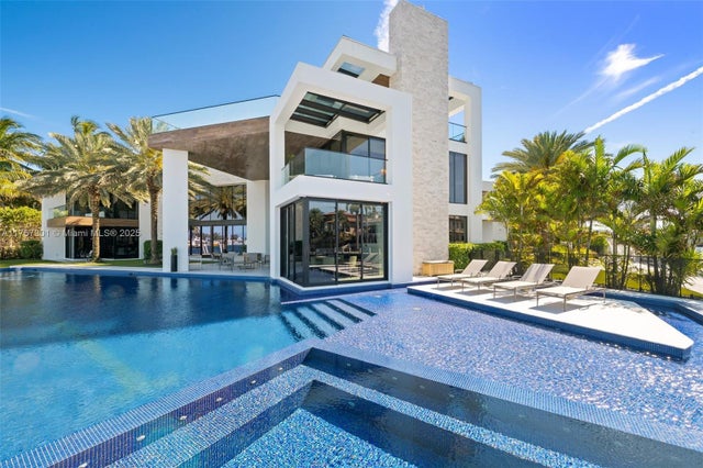 2 of 55 - 84 Isla Bahia Dr, Fort Lauderdale, FL