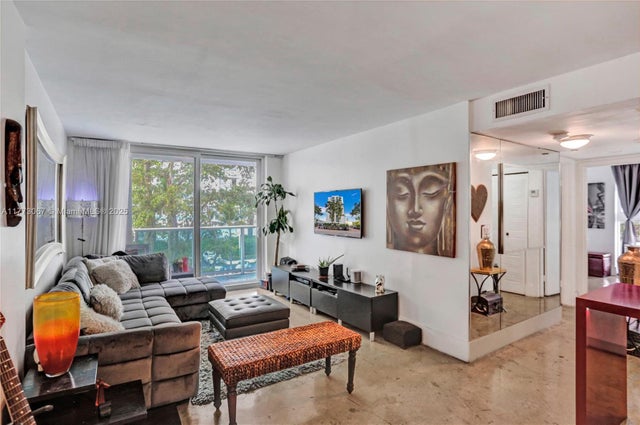 5 of 42 - 1035 West Ave 301, Miami Beach, FL