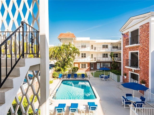 2 of 27 - 2340 Ne 9th St 210, Fort Lauderdale, FL