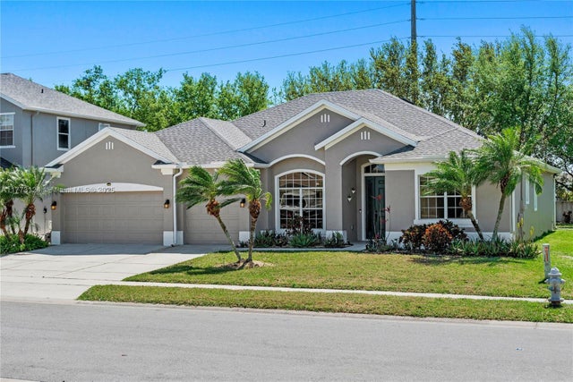 2 of 51 - 2501 Hinsdale, Kissimmee, FL
