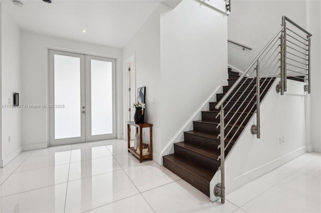 5 of 89 - 10445 Nw 68th Ter, Doral, FL