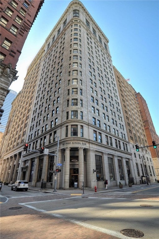 306 4th Avenue 2102, Downtown Pgh