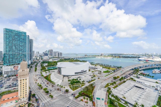 5 of 16 - 398 Ne 5th St 2305, Miami, FL