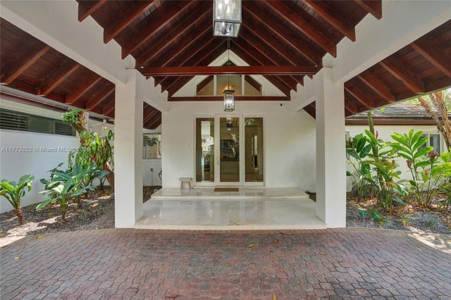 2 of 80 - 11850 Sw 69th Ave, Pinecrest, FL