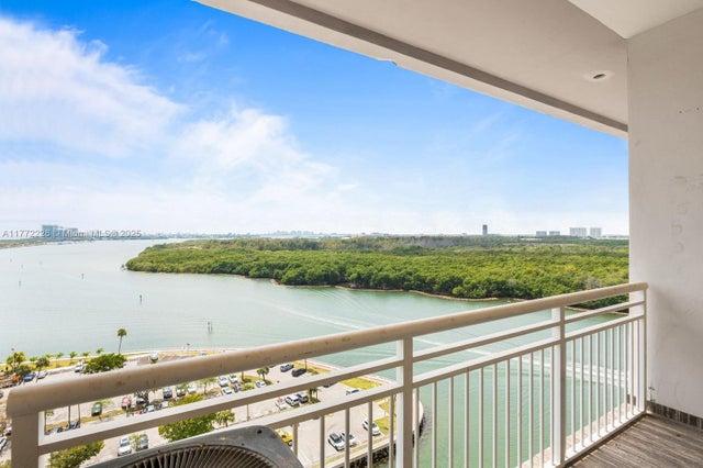 3 of 33 - 400 Kings Point Dr 1607, Sunny Isles Beach, FL