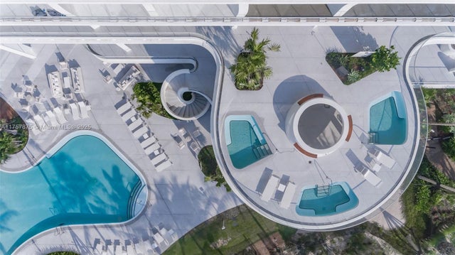 5 of 32 - 16901 Collins Ave 1404, Sunny Isles Beach, FL