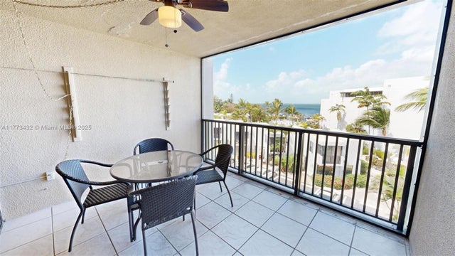 4 of 33 - 104350 Overseas Highway A-402, Key Largo, FL