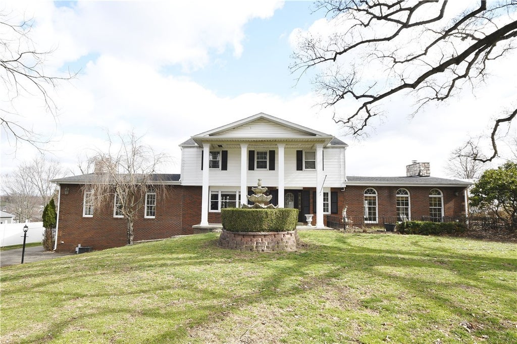 402 Malden, Coal Center Boro