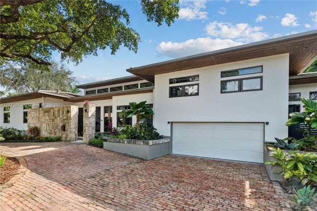 4 of 61 - 1060 Alfonso Ave, Coral Gables, FL