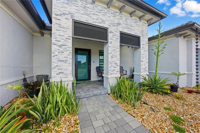1 of 27 - 19080 Sw 133 Ct, Miami, FL