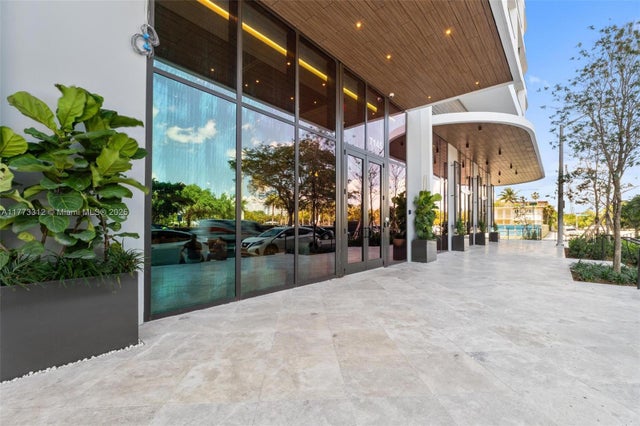 3 of 37 - 580 72nd 704, Miami Beach, FL