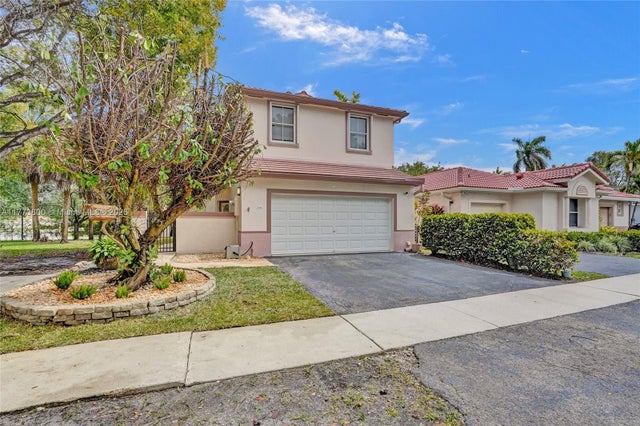1 of 27 - 218 Nw 75th Ter, Plantation, FL
