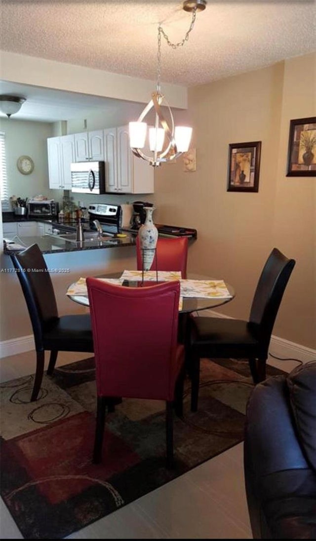 4 of 11 - 113 Royal Park Dr 2h, Oakland Park, FL