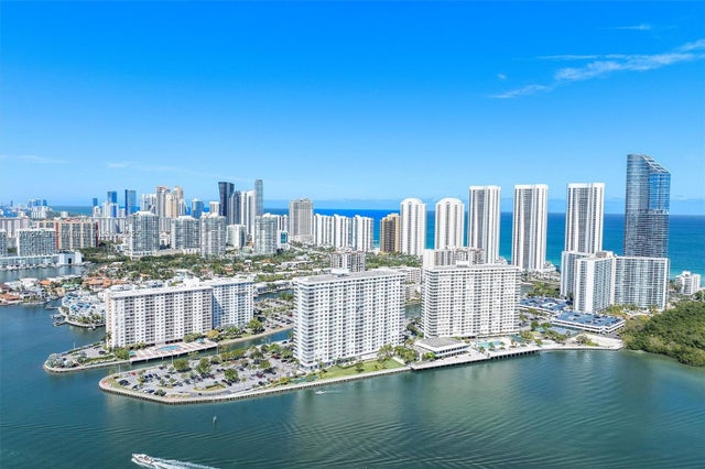 2 of 26 - 300 Bayview Dr 308, Sunny Isles Beach, FL