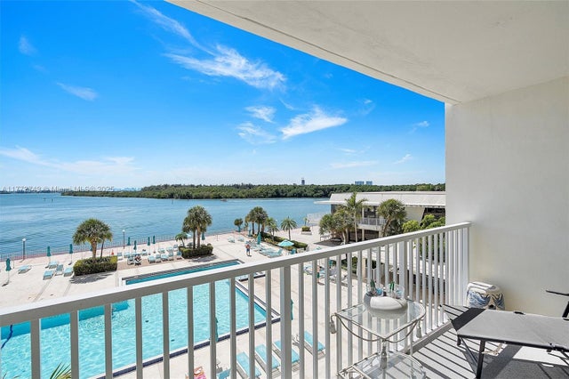 4 of 26 - 300 Bayview Dr 308, Sunny Isles Beach, FL