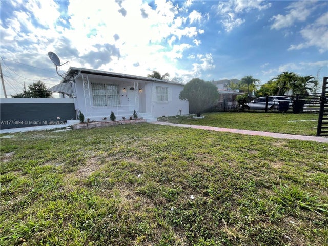 1 of 19 - N/A, Hallandale Beach, FL