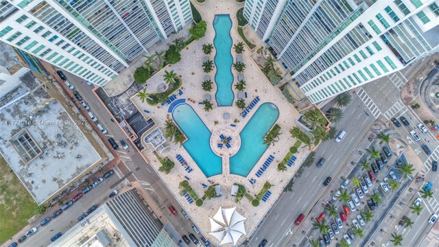 5 of 8 - 253 Ne 2nd St 219, Miami, FL