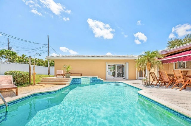 2 of 42 - 5320 Ne 16th Ter, Fort Lauderdale, FL