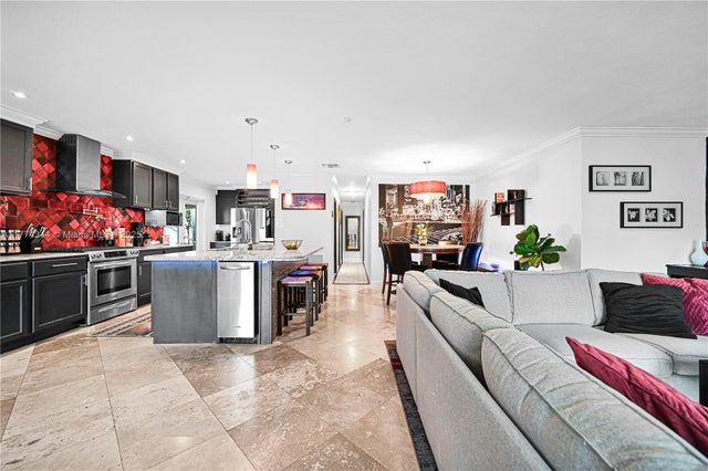4 of 29 - 241 Nw 24th St, Wilton Manors, FL