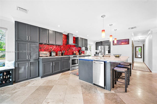5 of 29 - 241 Nw 24th St, Wilton Manors, FL