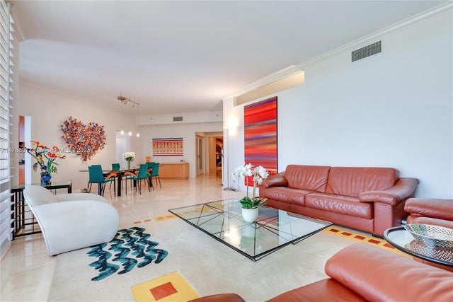 2 of 19 - 60 Edgewater Dr 5e, Coral Gables, FL