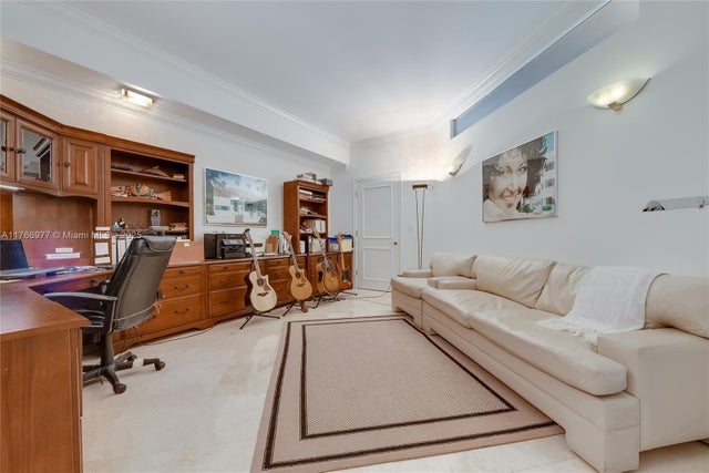3 of 19 - 60 Edgewater Dr 5e, Coral Gables, FL