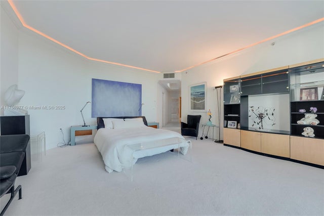 5 of 19 - 60 Edgewater Dr 5e, Coral Gables, FL