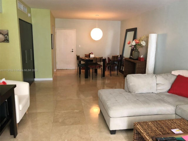 2 of 18 - N/A, Miami Beach, FL