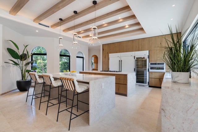 4 of 32 - 10061 Sw 60th Ct, Pinecrest, FL