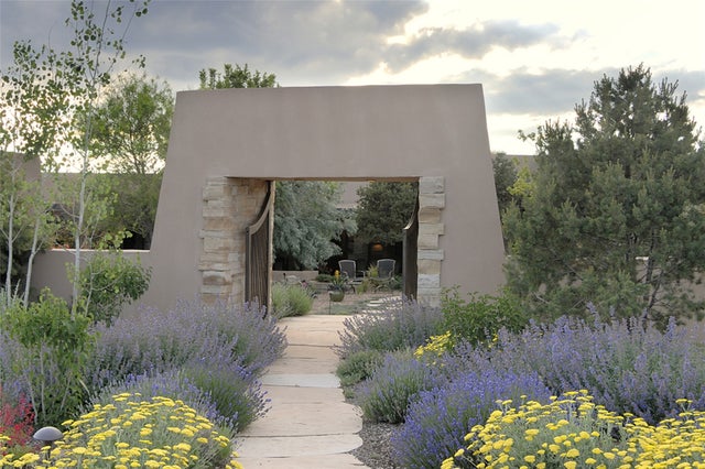 5 Penasco Circle, Santa Fe