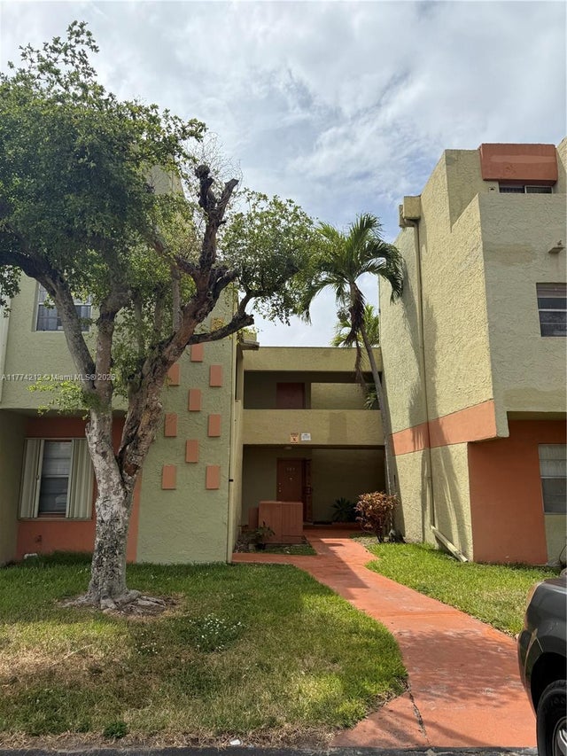 2 of 10 - 9390 W Flagler St 109a, Miami, FL