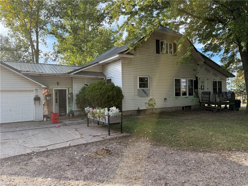 1600 E Main Street, Gilman