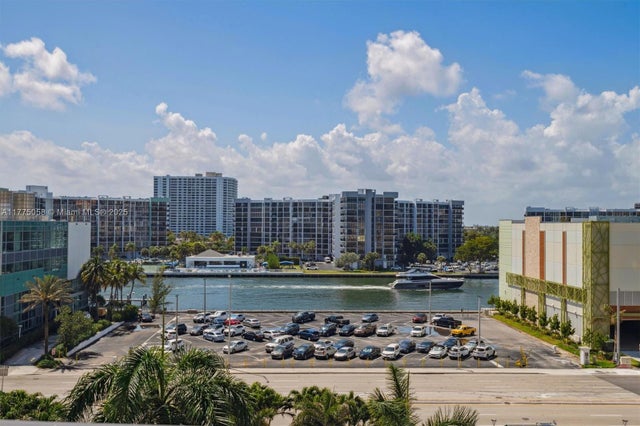 2 of 22 - 3505 S Ocean Dr 604, Hollywood, FL