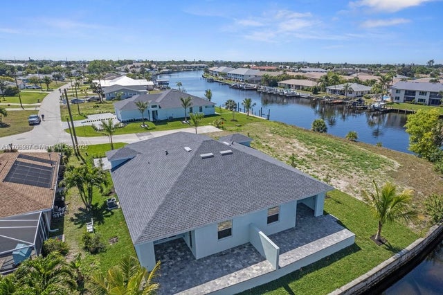 3 of 62 - 1105 Se 38 St, Cape Coral, FL