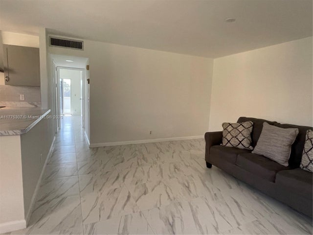 5 of 14 - 233 Saxony E 233, Delray Beach, FL