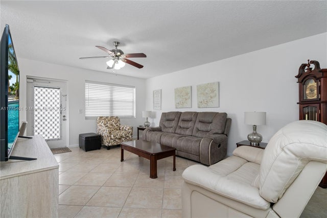 3 of 29 - 40 Harwood B 40, Deerfield Beach, FL