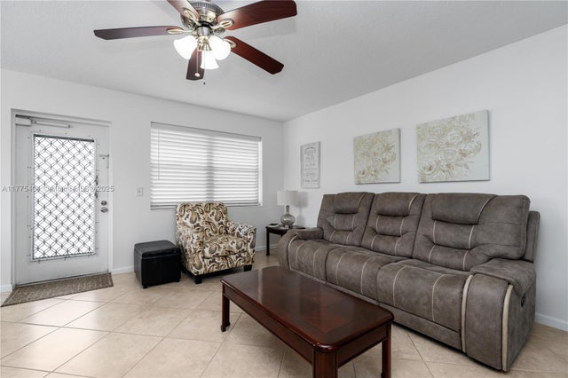 4 of 29 - 40 Harwood B 40, Deerfield Beach, FL