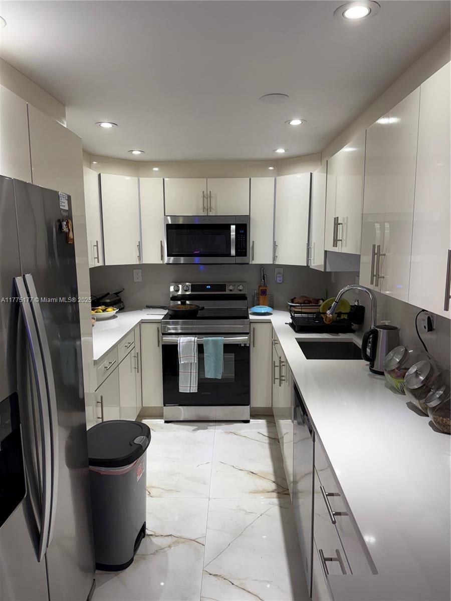 5401 Collins Ave 1016, Miami Beach