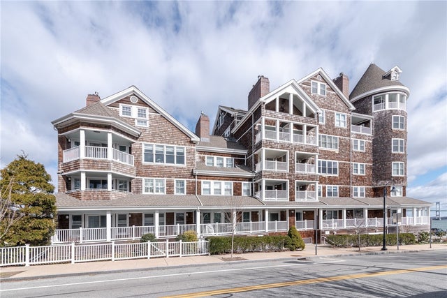 53 Conanicus Ave # 1 F, Jamestown