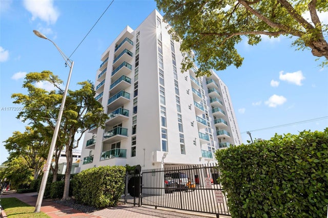2 of 23 - 1035 West Ave 507, Miami Beach, FL