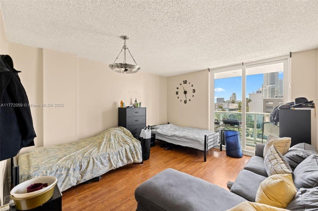 5 of 23 - 1035 West Ave 507, Miami Beach, FL