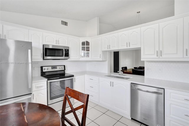 5 of 46 - 8372 Blue Cypress Dr, Lake Worth, FL