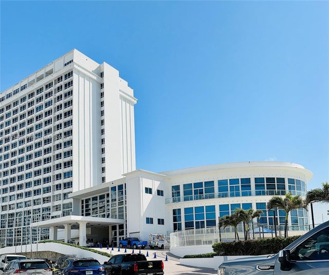 1 of 43 - 5445 Collins Ave 1520, Miami Beach, FL