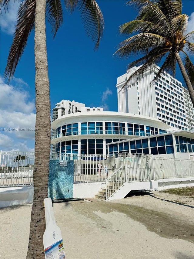 2 of 43 - 5445 Collins Ave 1520, Miami Beach, FL