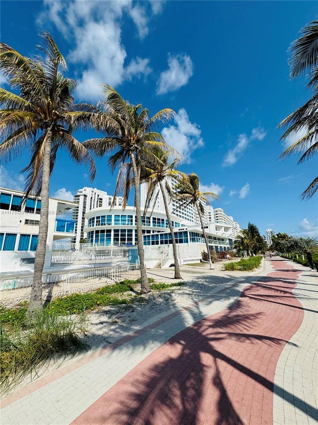 3 of 43 - 5445 Collins Ave 1520, Miami Beach, FL
