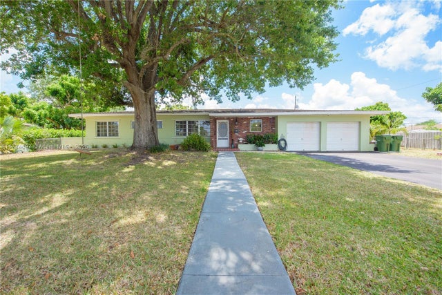 4 of 49 - 434 Nw 20th St, Homestead, FL