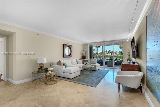 3 of 41 - 765 Crandon Blvd 202, Key Biscayne, FL
