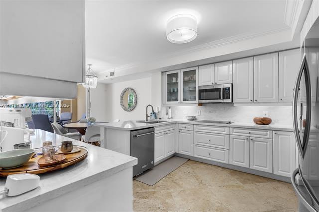 5 of 41 - 765 Crandon Blvd 202, Key Biscayne, FL
