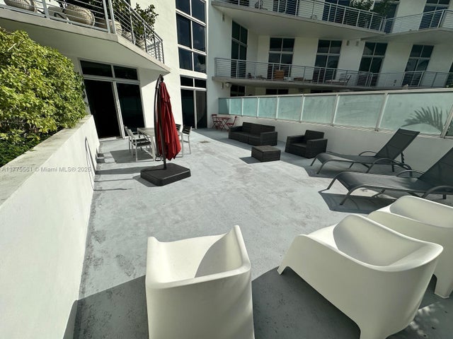 3 of 21 - 2001 Meridian Ave 309, Miami Beach, FL